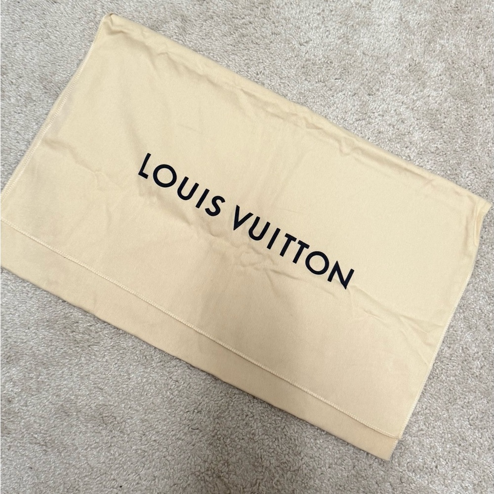 Authentic Louis Vuitton medium dust bag